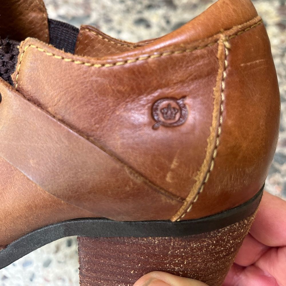 Born Handcrafted Footwear rich brown leather ankle booties, logo, Velcro, 7.5 - Picture 9 of 12